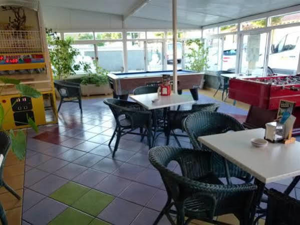 Hostal Pardo Miami Playa Exterior photo